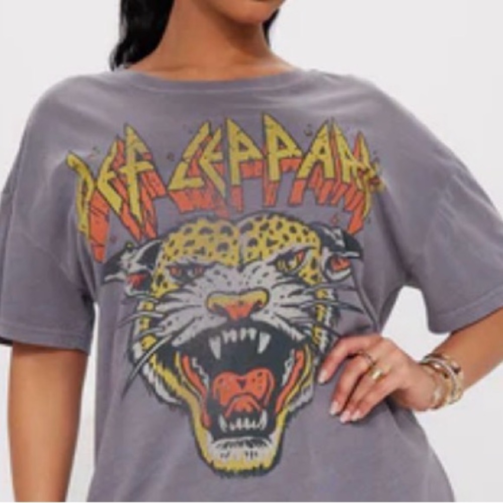 Def Leppard Graphic Gray Tee OS